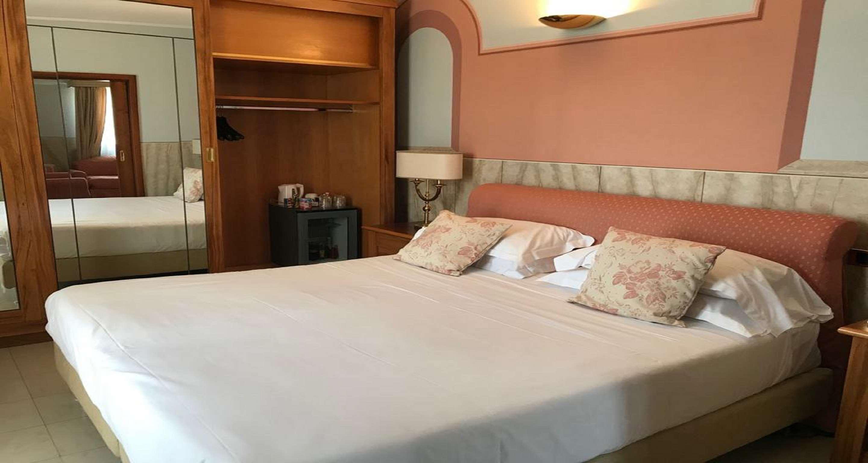 Best Western Plus City Hotel Генуя Екстер'єр фото