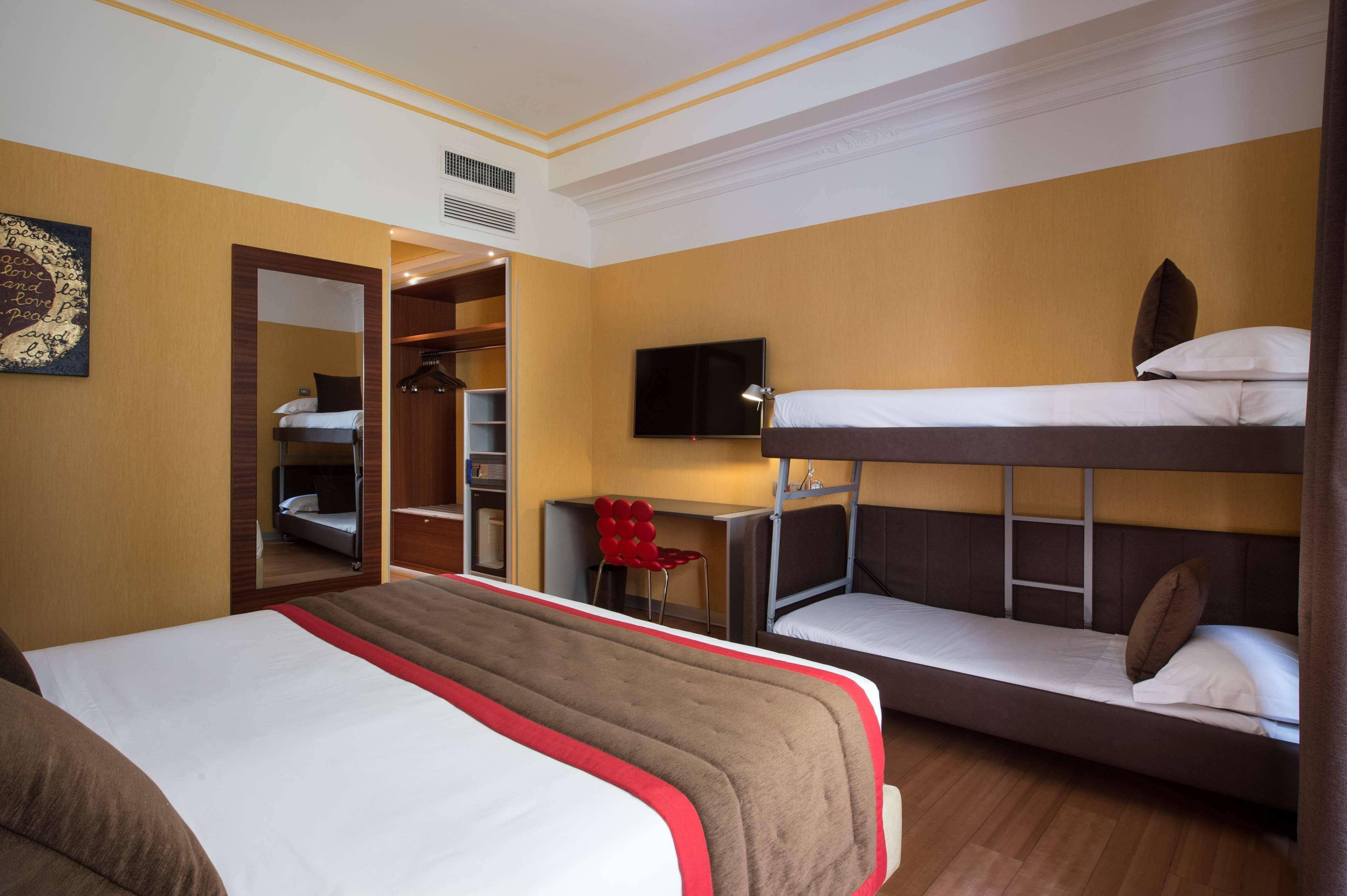 Best Western Plus City Hotel Генуя Екстер'єр фото